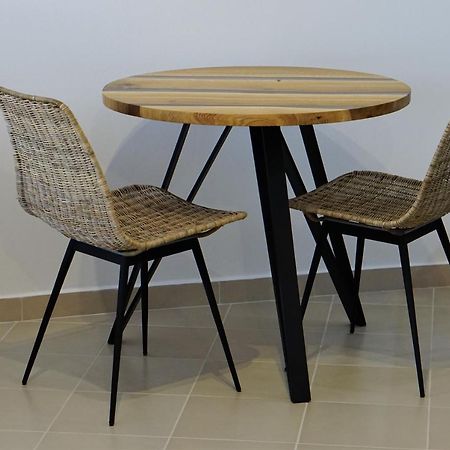 Elisos Studio Apartment Vlorë Buitenkant foto