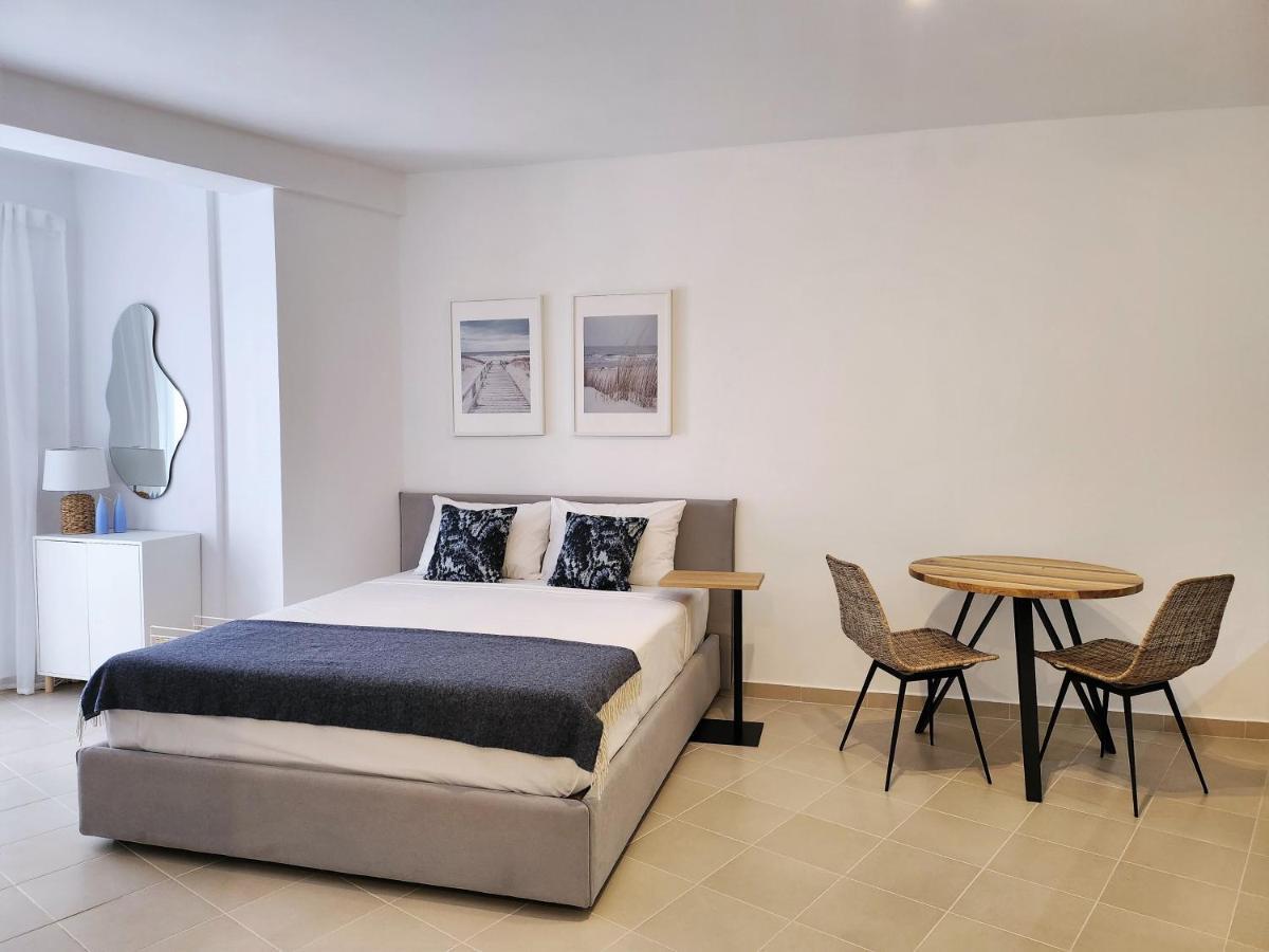 Elisos Studio Apartment Vlorë Buitenkant foto
